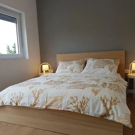 Ane Apartment *