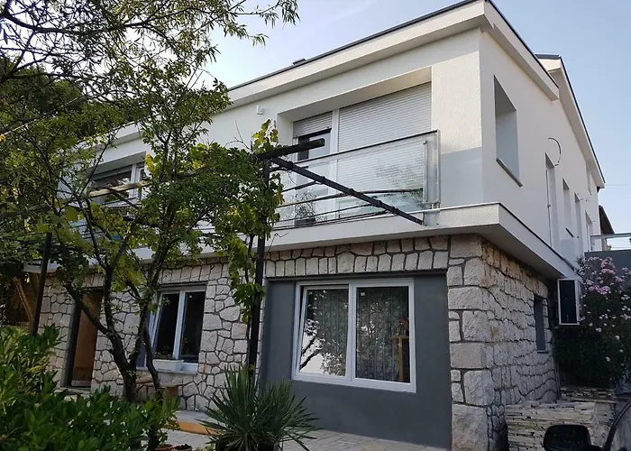 Ane Нови-Винодолски